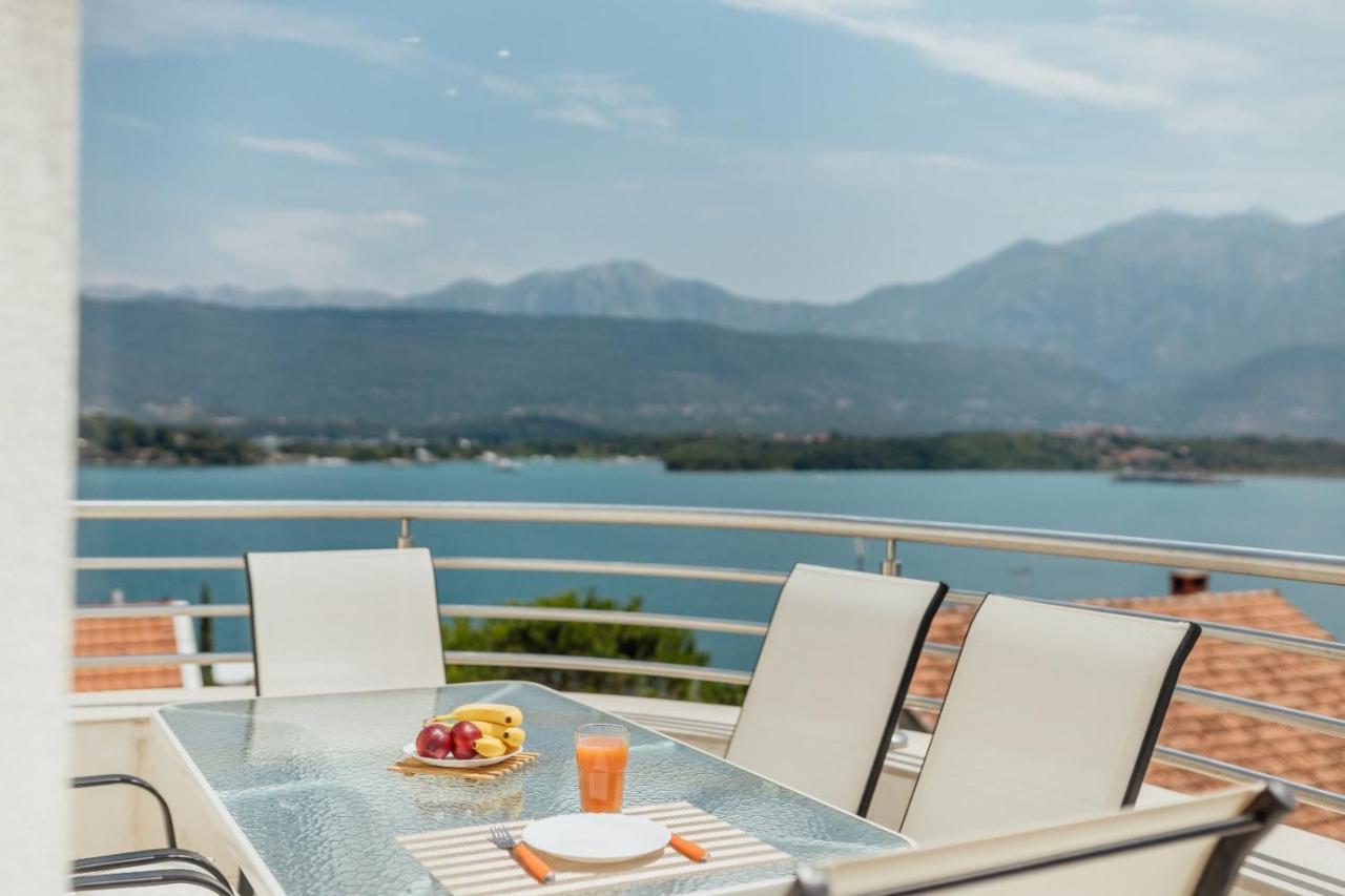 Apartmani Jelena Тиват Экстерьер фото
